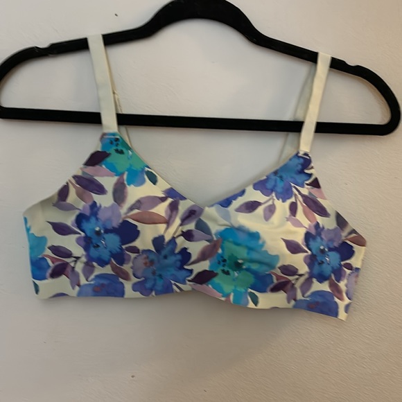 kNIX REVOLUTION V NECk BRA - Picture 9 of 13